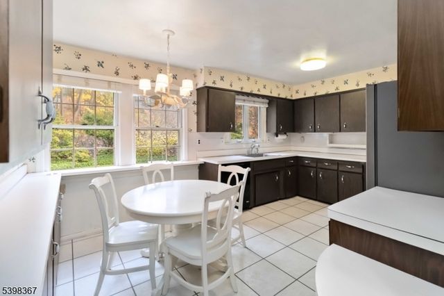 131 Van Houton Ave, Chatham Twp., NJ 07928