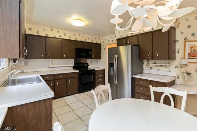 131 Van Houton Ave, Chatham Twp., NJ 07928