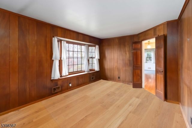 131 Van Houton Ave, Chatham Twp., NJ 07928