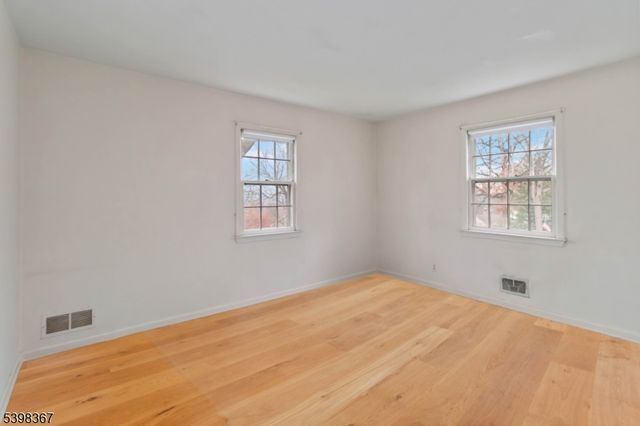 131 Van Houton Ave, Chatham Twp., NJ 07928