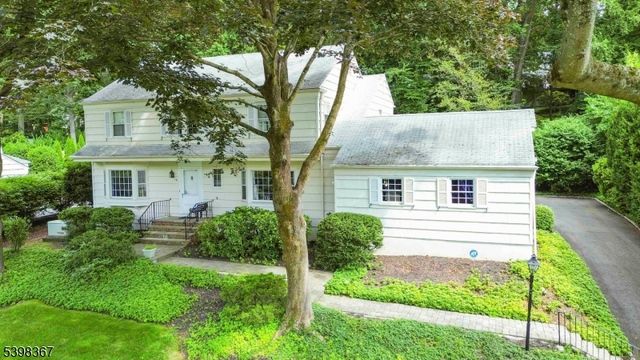 131 Van Houton Ave, Chatham Twp., NJ 07928