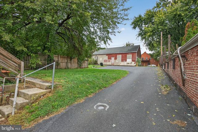 341 E WALNUT ST, Lancaster, PA 17602