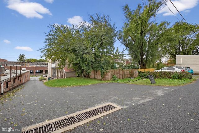 341 E WALNUT ST, Lancaster, PA 17602