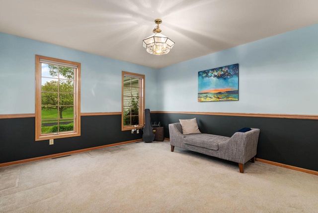 5 Shady Willow Road, Brooklyn, WI 53521