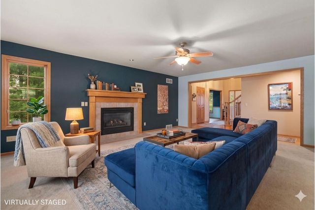 5 Shady Willow Road, Brooklyn, WI 53521