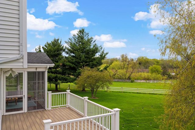 5 Shady Willow Road, Brooklyn, WI 53521
