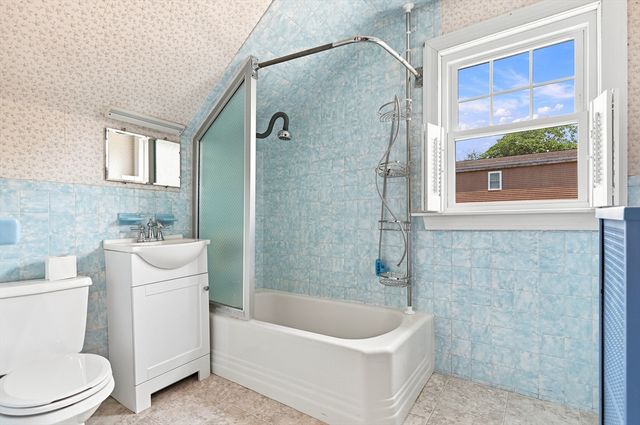 159 Olive Ave, Lawrence, MA 01841