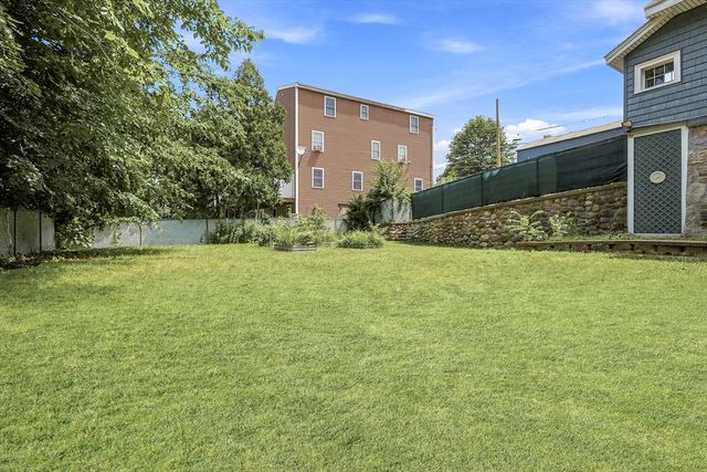 159 Olive Ave, Lawrence, MA 01841