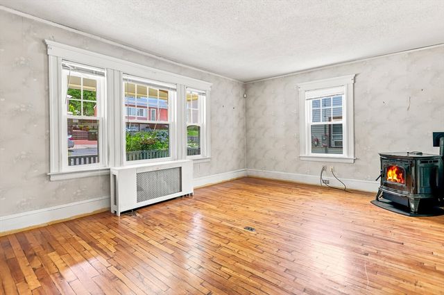 159 Olive Ave, Lawrence, MA 01841