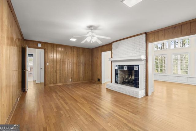 1576 Rainier Falls Drive NE, Atlanta, GA 30329