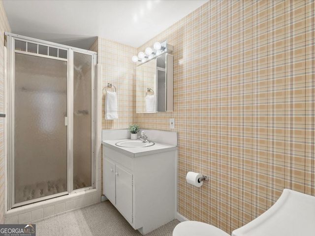 1576 Rainier Falls Drive NE, Atlanta, GA 30329