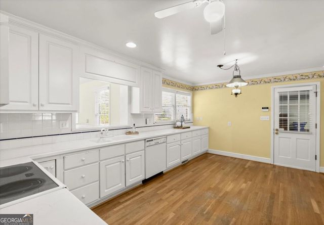 1576 Rainier Falls Drive NE, Atlanta, GA 30329