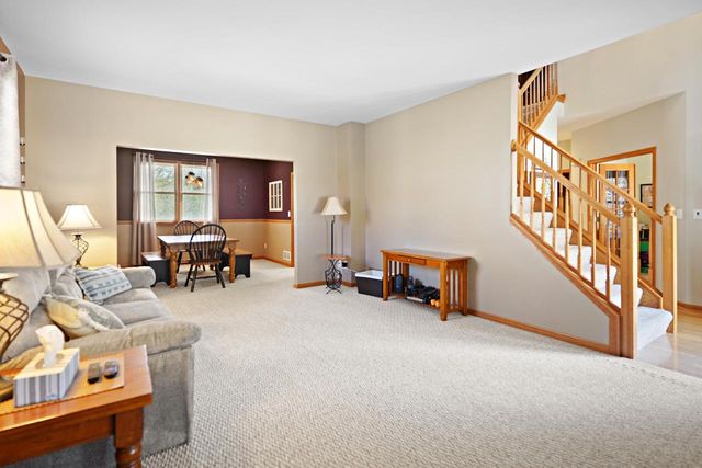 12135 32nd AVENUE, Pleasant Prairie, WI 53158