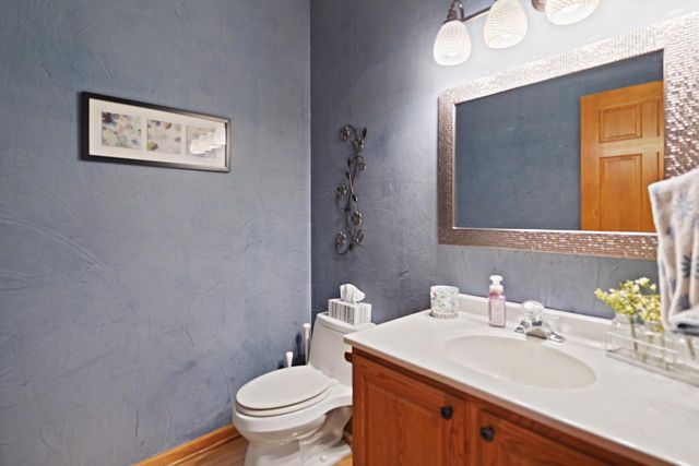 12135 32nd AVENUE, Pleasant Prairie, WI 53158
