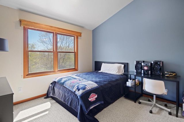 12135 32nd AVENUE, Pleasant Prairie, WI 53158