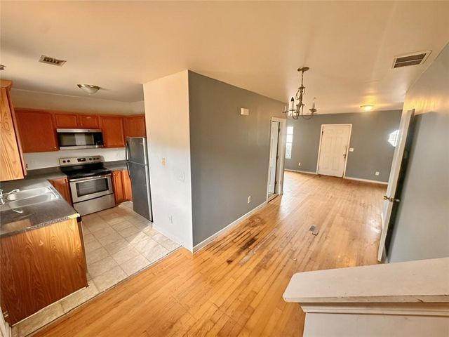 725 Wheel House Lane B, Monroe, GA 30655