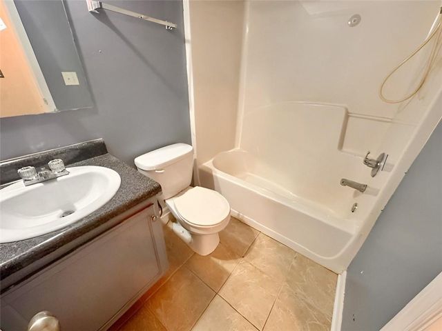 725 Wheel House Lane B, Monroe, GA 30655