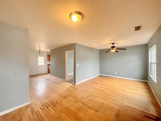 725 Wheel House Lane B, Monroe, GA 30655