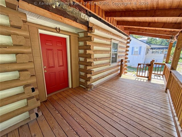 11438 Coal River Road, St Albans, WV 25177