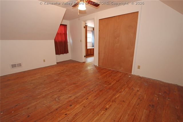11438 Coal River Road, St Albans, WV 25177