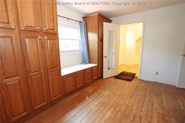 11438 Coal River Road, St Albans, WV 25177