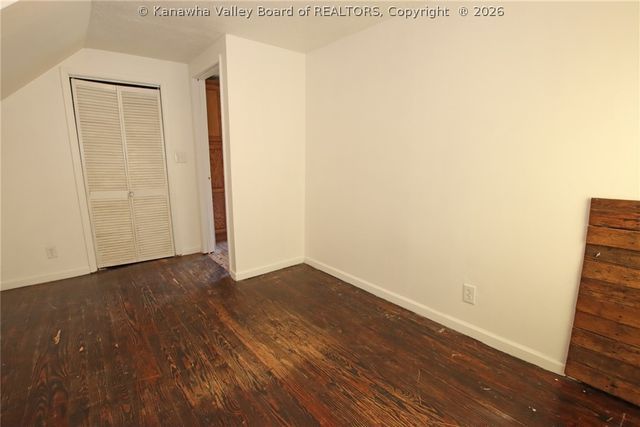 11438 Coal River Road, St Albans, WV 25177