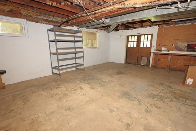 11438 Coal River Road, St Albans, WV 25177