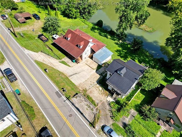 11438 Coal River Road, St Albans, WV 25177