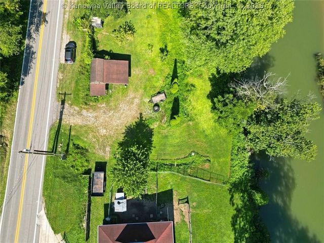 11438 Coal River Road, St Albans, WV 25177