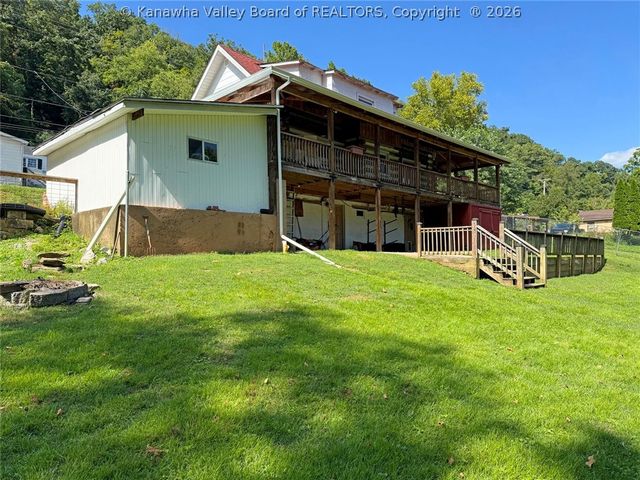 11438 Coal River Road, St Albans, WV 25177