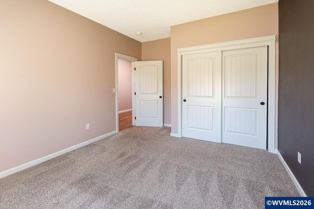 2000 NE Summit Dr, Albany, OR 97321