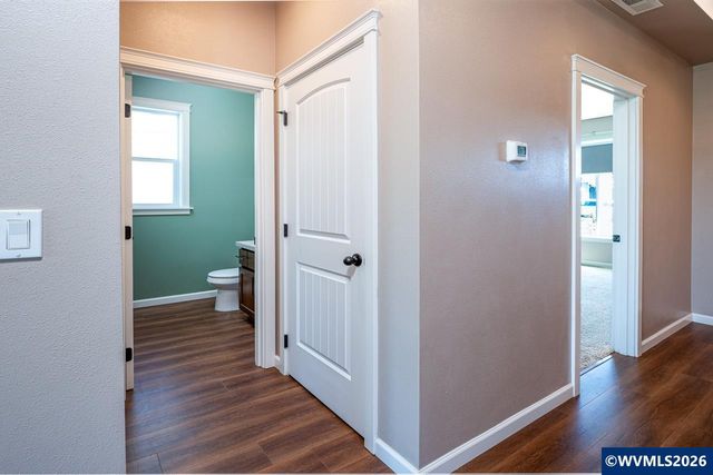 2000 NE Summit Dr, Albany, OR 97321