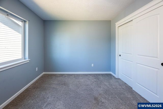 2000 NE Summit Dr, Albany, OR 97321