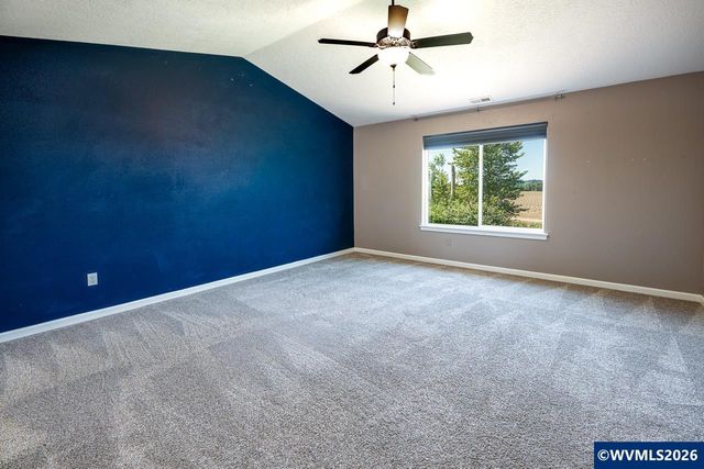 2000 NE Summit Dr, Albany, OR 97321