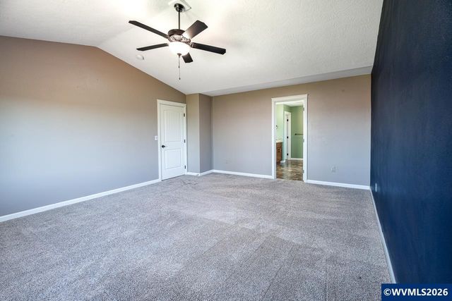2000 NE Summit Dr, Albany, OR 97321