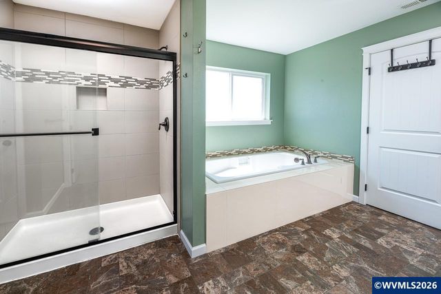 2000 NE Summit Dr, Albany, OR 97321