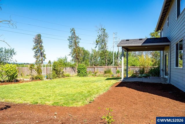 2000 NE Summit Dr, Albany, OR 97321