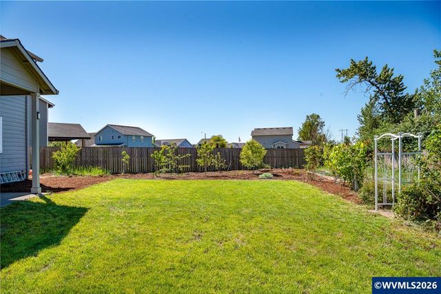 2000 NE Summit Dr, Albany, OR 97321