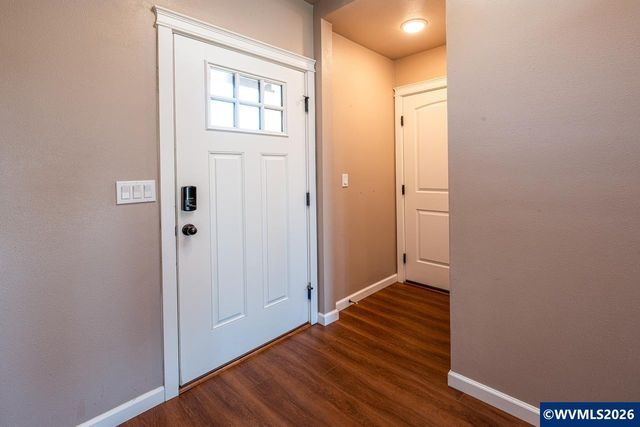 2000 NE Summit Dr, Albany, OR 97321