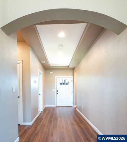 2000 NE Summit Dr, Albany, OR 97321