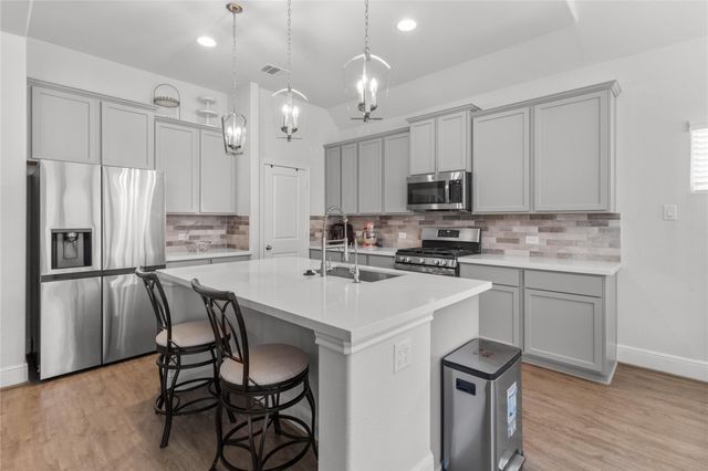 4831 Dove Cove Lane, League City, TX 77573