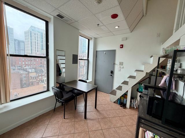 72 Kneeland 705, Boston, MA 02111