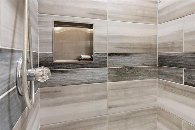 6411 Vicksburg NW Court, Acworth, GA 30101