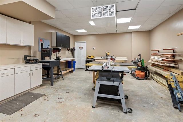 6411 Vicksburg NW Court, Acworth, GA 30101