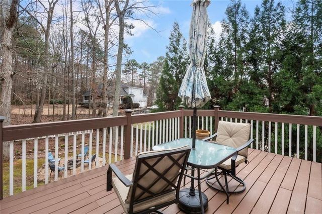 6411 Vicksburg NW Court, Acworth, GA 30101