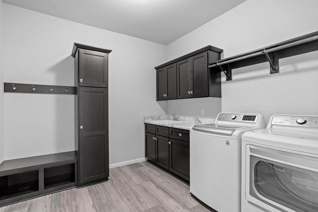 1908 Waterfall Way, Madison, WI 53718