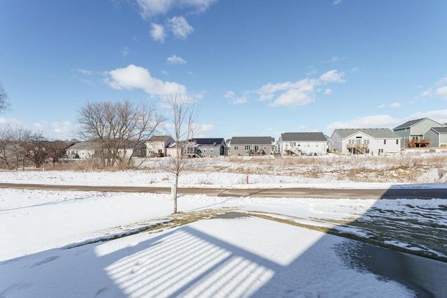 1908 Waterfall Way, Madison, WI 53718
