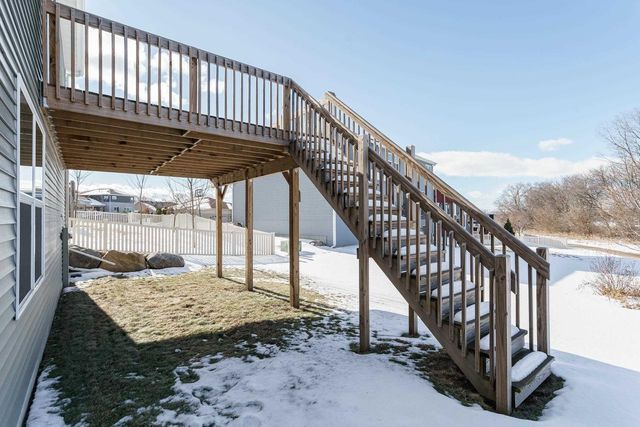 1908 Waterfall Way, Madison, WI 53718