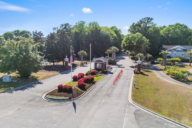 17 Passion Flower Ct., Murrells Inlet, SC 29576