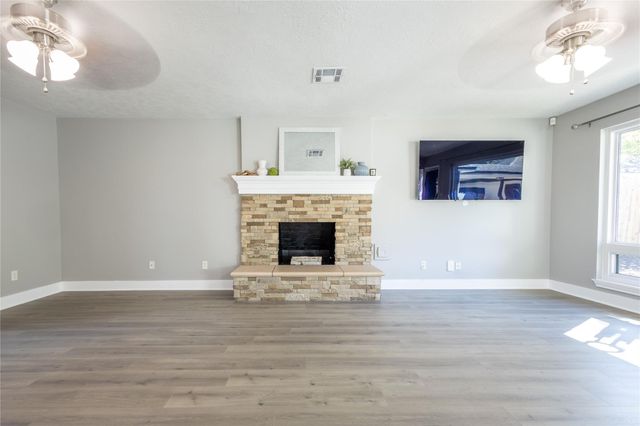 2016 Pine River Drive, Houston, TX 77339